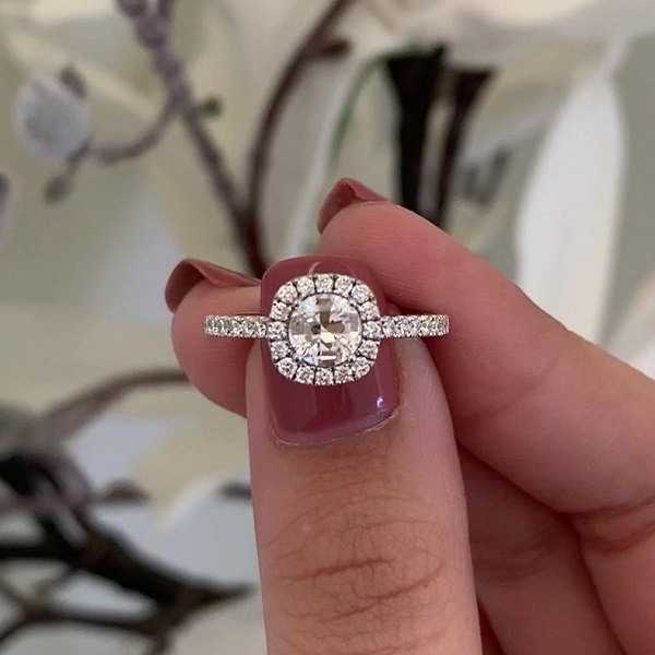 25 Stunning Diamond Engagement Ring Designs | Avtaara