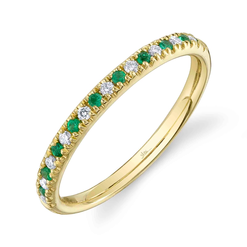 .20TGW EMERALD + DIAMOND ANNIVERSARY BAND CONTAINING: 10 ROUND EMERALDS .10CTW + 10 ROUND DIAMONDS .10TDW 14KY
